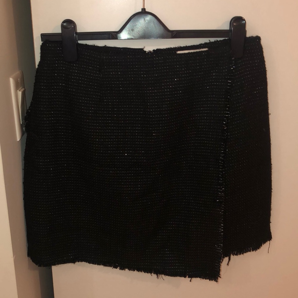 Black skirt